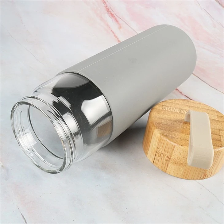 550ml High Borosilicate Glass Water Bottle 2024 With Silicone Sleeve And Bamboo Lid